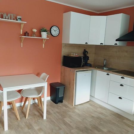 Superbe Grand Studio Tout Confort Avec Exterieur Poussan Exterior photo